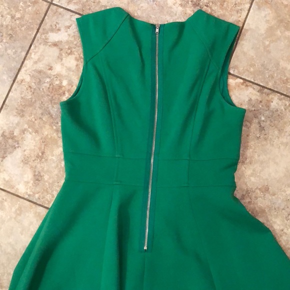 The Limited green fit and flare dress size 2 - Picture 7 of 7